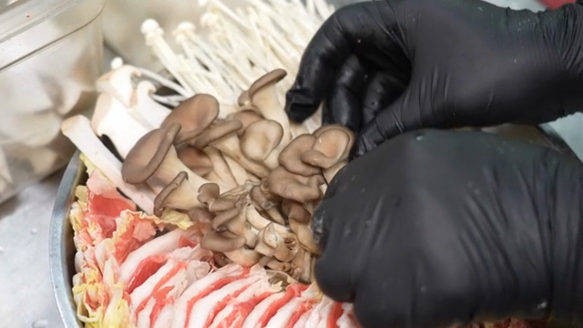 Korean hot pot added with mushrooms