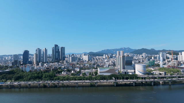 Seoul city view with heavy traffic along the Han River