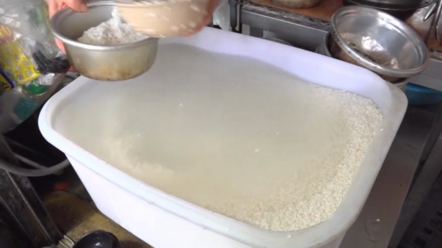 Draining rice from water