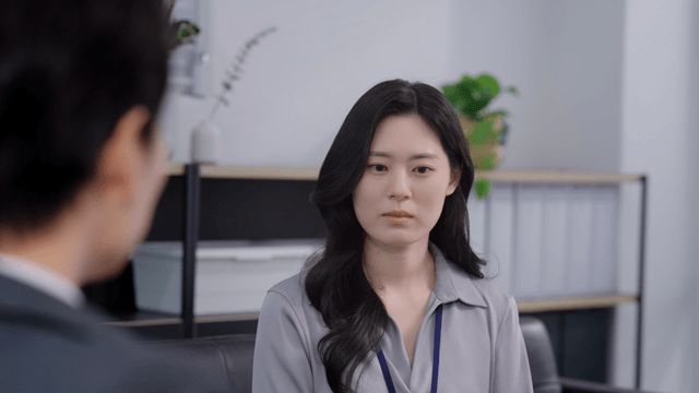 Office meeting with a woman smiling