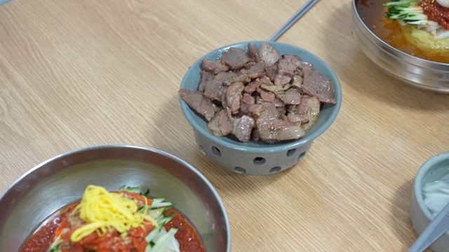 Grilled meat served with Cold Buckwheat Noodles