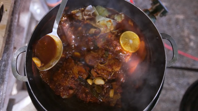 Spicy Stew Meat with Lemon