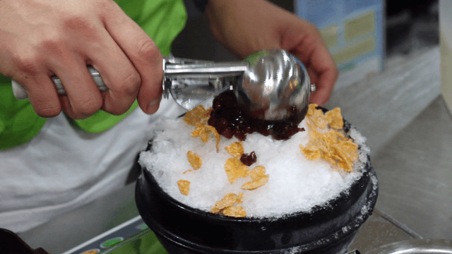 Red bean topping on shaved ice dessert