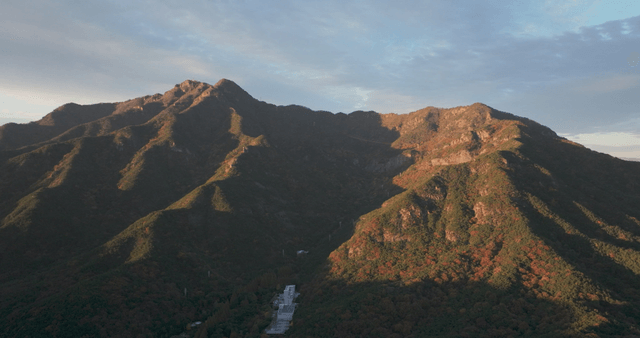 Mountain landscape with autumn foliage