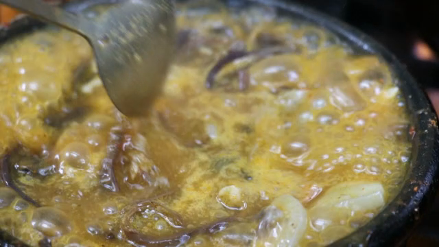 Sundae soup with bracken fern boiling in a hot pot