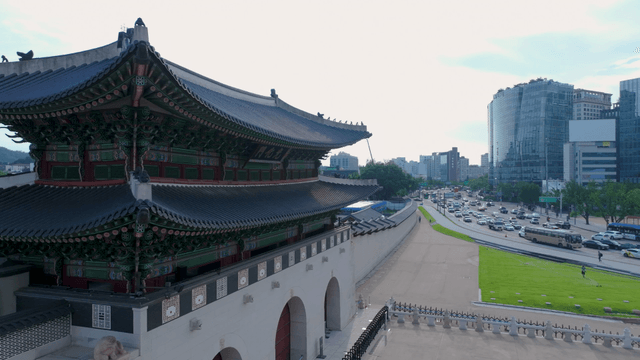 Gwanghwamun gate with cityscape