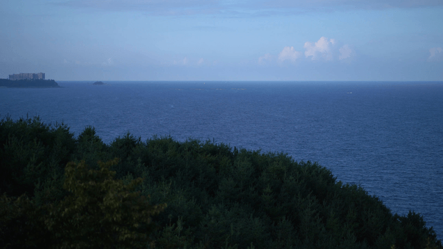 Wide sea landscape under clear sky
