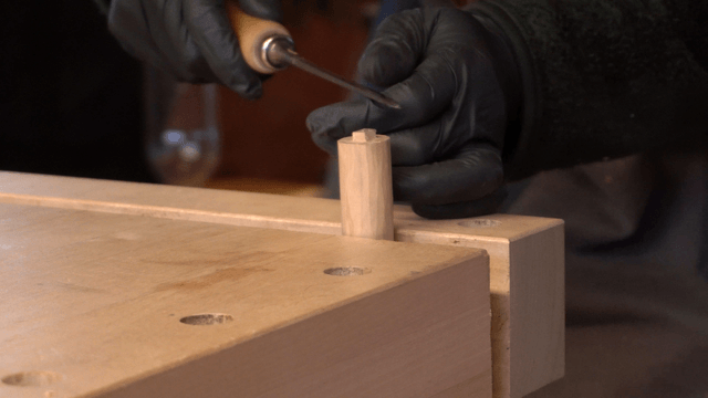 Woodworking with precision chisel tools