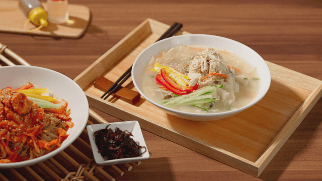 Korean cold noodles and spicy bibim noodles