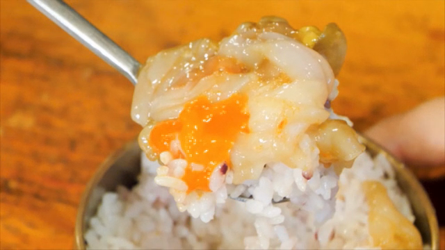 Korean rice with fresh Soy Sauce Marinated Crab