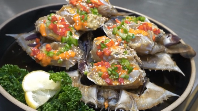 Freshly prepared Soy Sauce Marinated Crab
