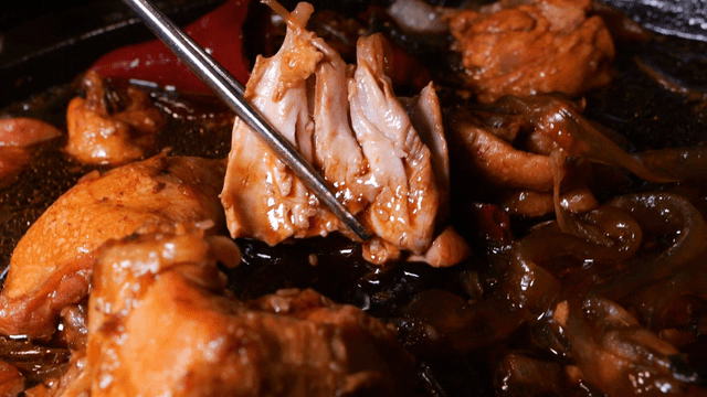 Soy-braised chicken with vegetables