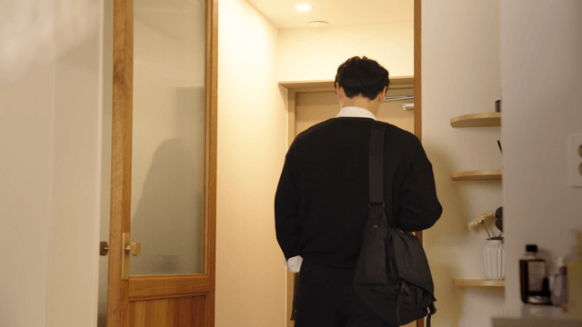 Cold couple after brief argument before leaving home