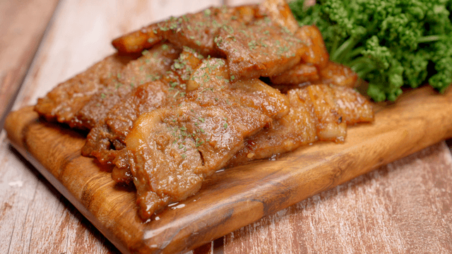 Korean grilled marinated pork with vegetables