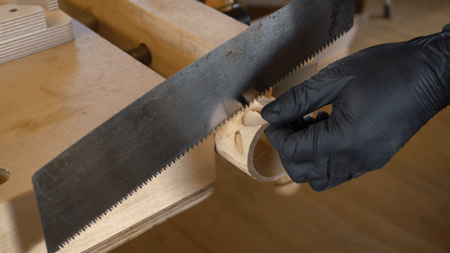 Wood carving with a saw