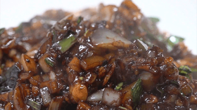 Thick black bean sauce warmly stir-fried