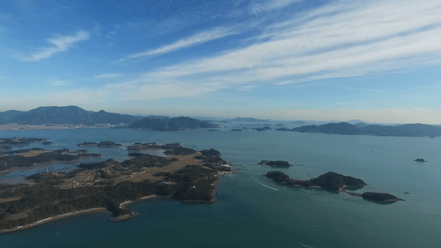 Vast scenery of island and sea