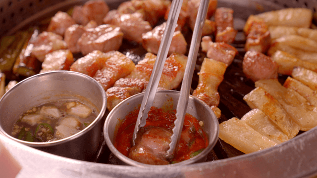 Grilled pork belly with dipping sauces