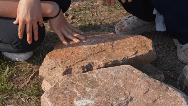 Sturdy stacked stones