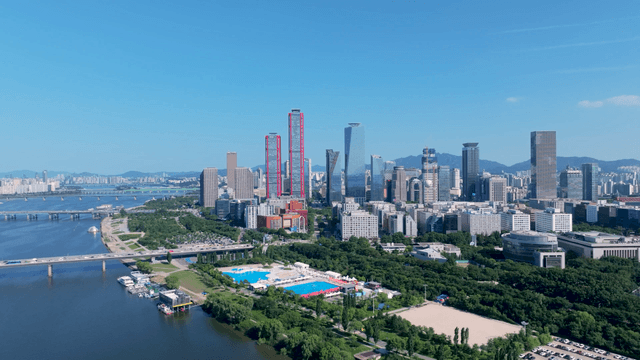 Vibrant cityscape with view of the Han River