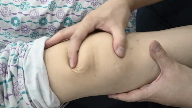 무릎 마사지 치료 세션
