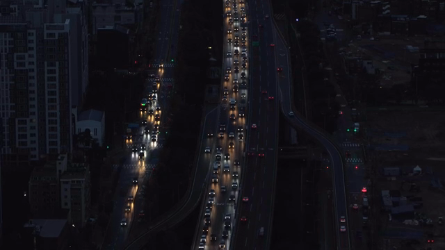 Evening traffic on a busy city highway